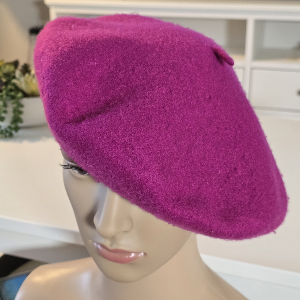 Elegant 100% Wool Fushia Pink Beret